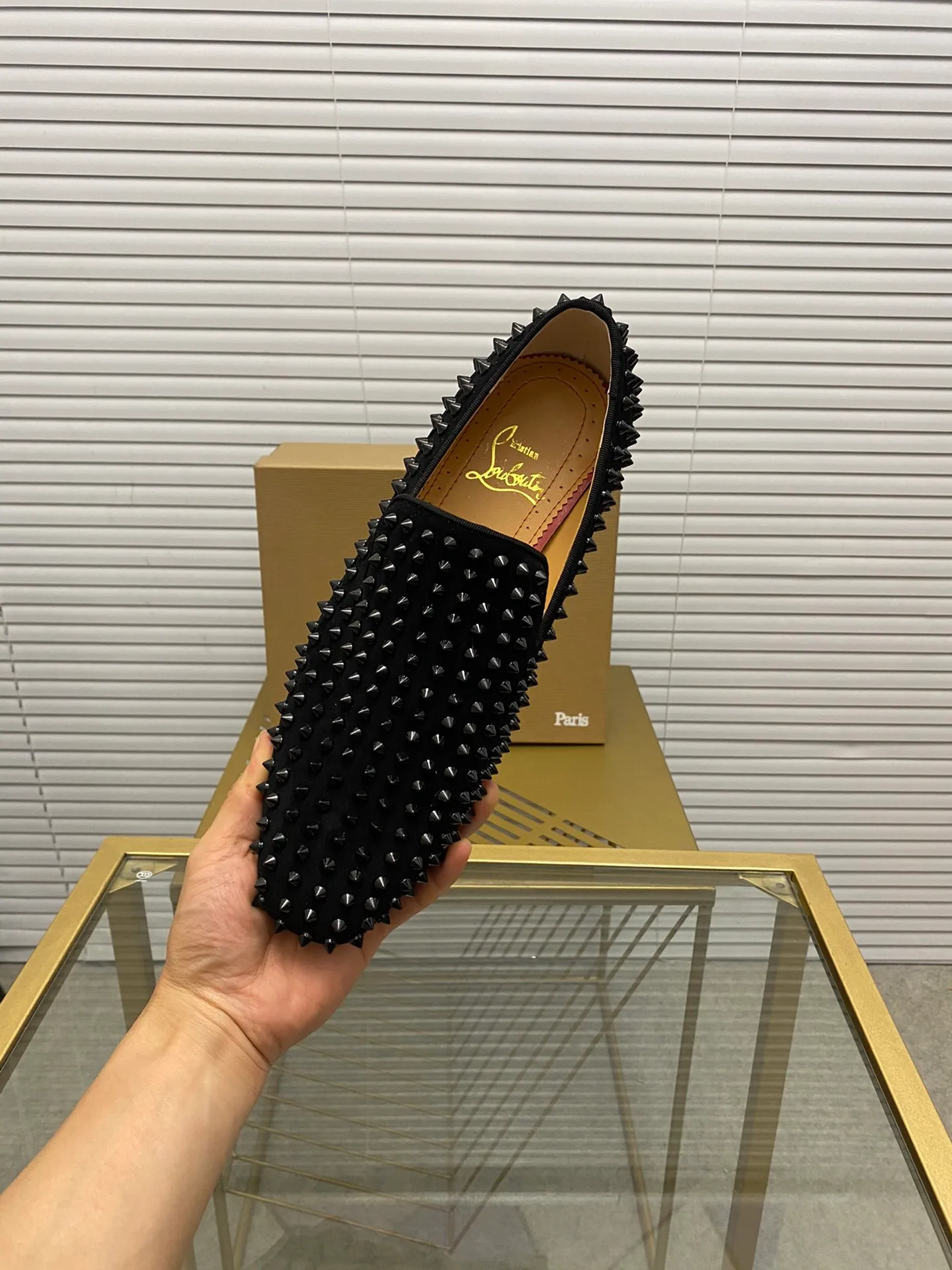 Made to order. Ex-factory price 500. christian louboutin (CL red sole shoes) counter series, casual sneakers for couples 📢 📢 📢 Exclusive hot style release 🎈🎈💪 Movable latex feet 👻 Finished outsole line [Proud] 😝Female 35-40# Male 38#-46, global supply😝 [Top version]: Original imported genuine leather upper, top original leather lining, original molded TPU outsole, original 1:1 detail processing, original shoe last,